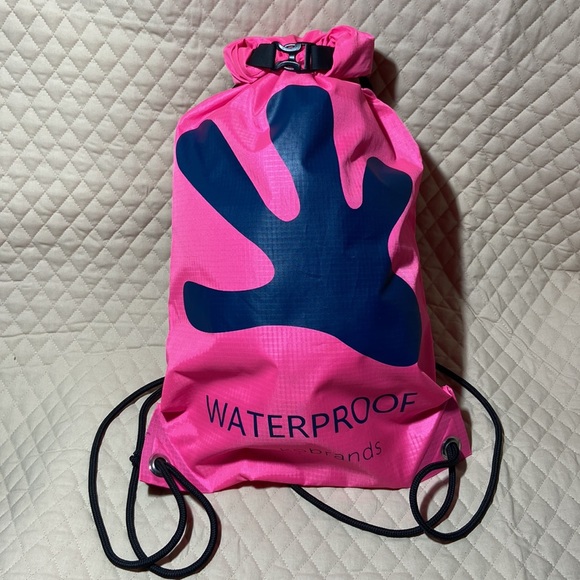 Gecko Brands Waterproof Beach, Pool or Boating Backpack Bag. 24” X 13.5” - Picture 8 of 10